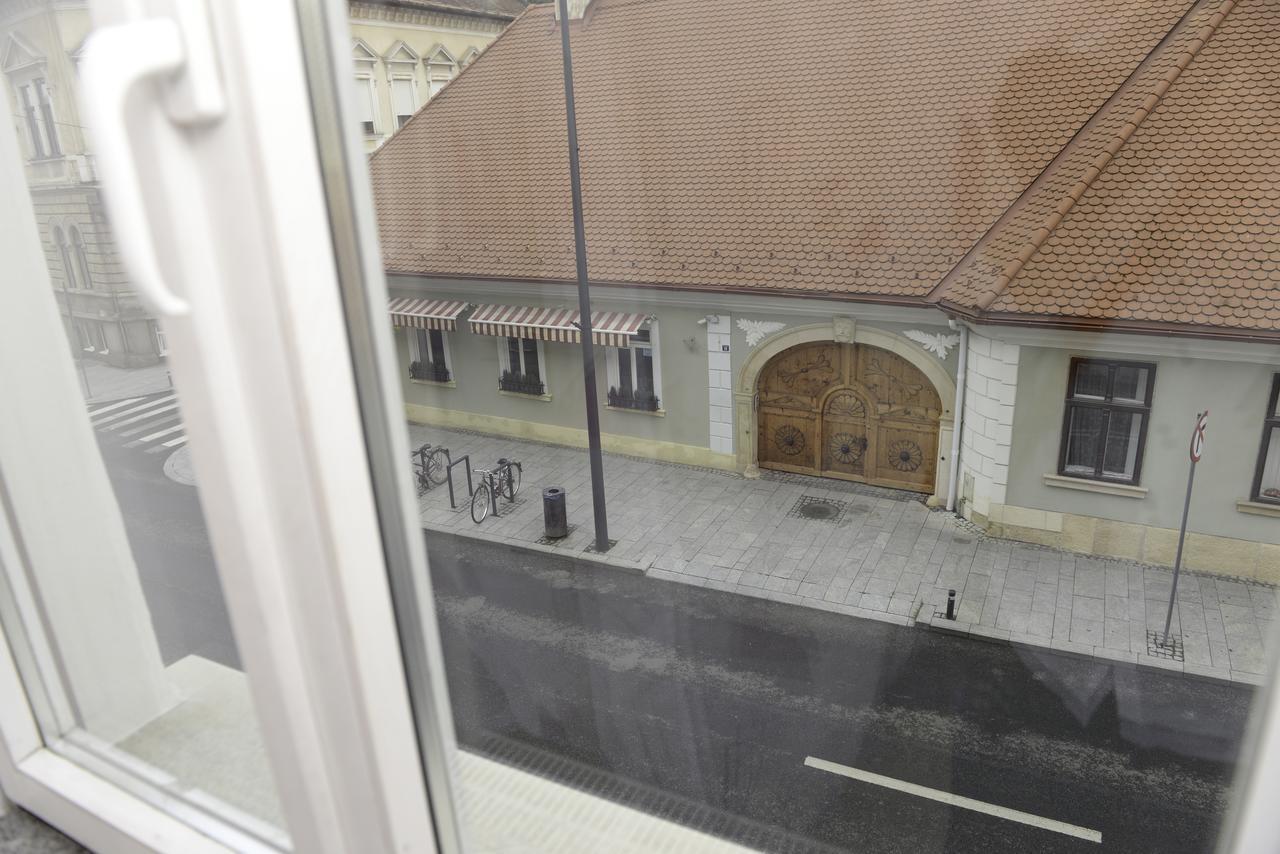Ferienwohnung Modern Central-Near Unirii Square Cluj-Napoca Exterior foto
